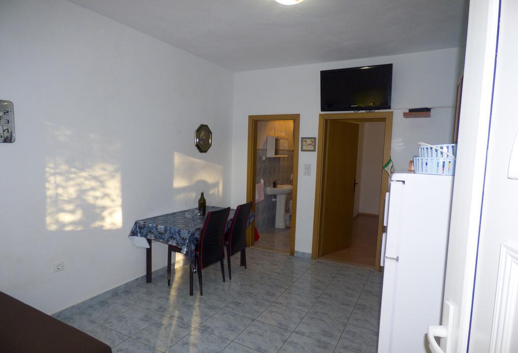 Apartments Plaza Ivan Dolac Kamer foto